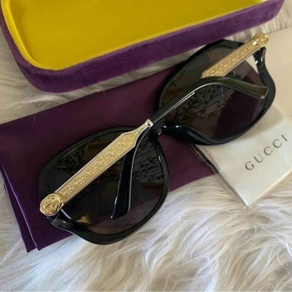 New authentic Gucci sunglasses